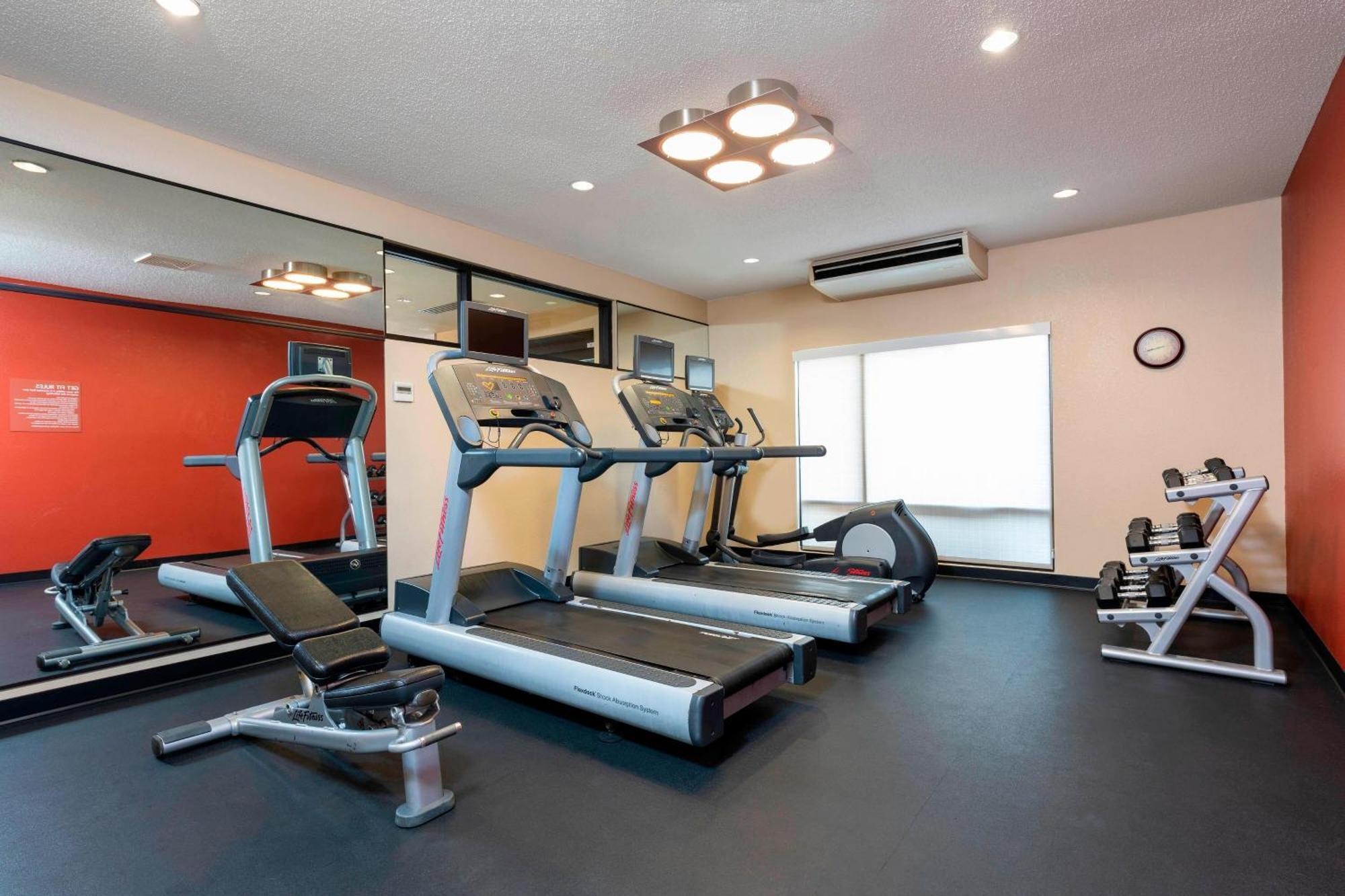 Towneplace Suites Fort Wayne North מראה חיצוני תמונה